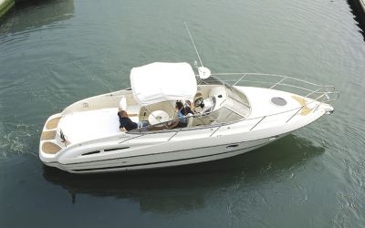 The image is for illustrative purposes and does not correspond to the unit shown.