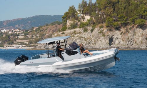 Ranieri Cayman 33.0 Executive