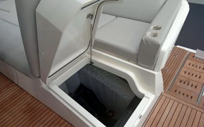 PRESTIGE 590 FLY