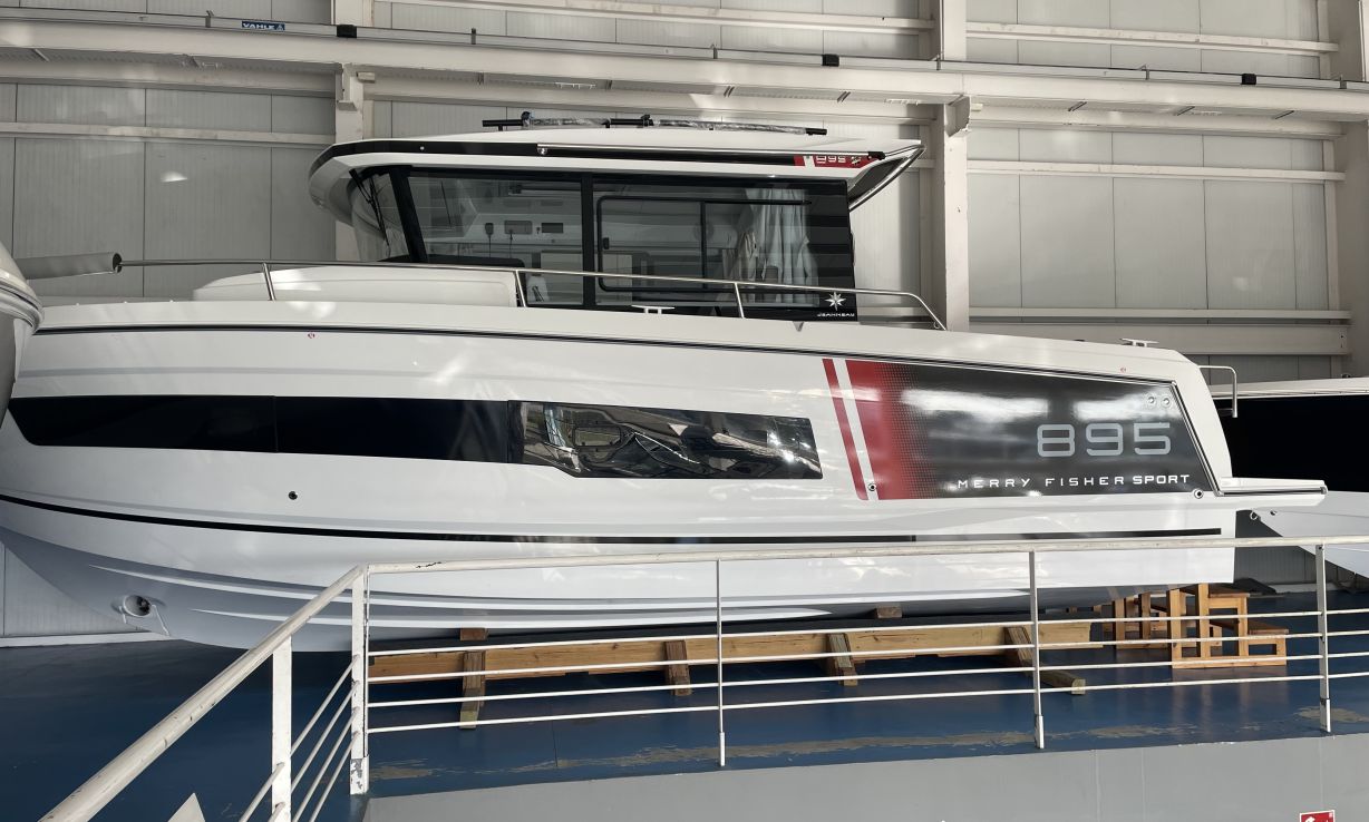 JEANNEAU MERRY FISHER 895 SPORT Serie 2