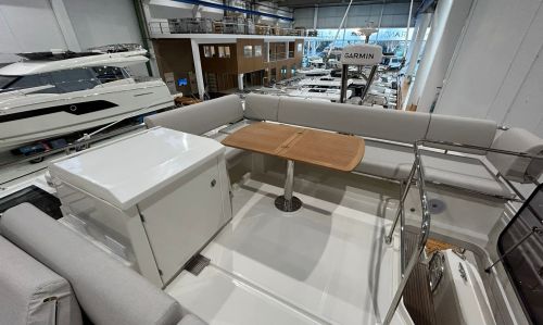 PRESTIGE F4.9 FLY