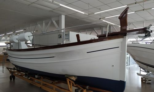 MENORQUIN 36