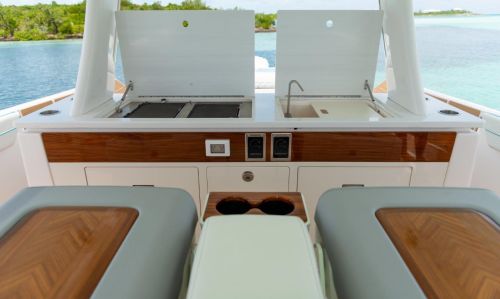 Regal 43 SAV