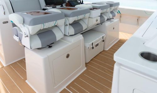 Regal 43 SAV