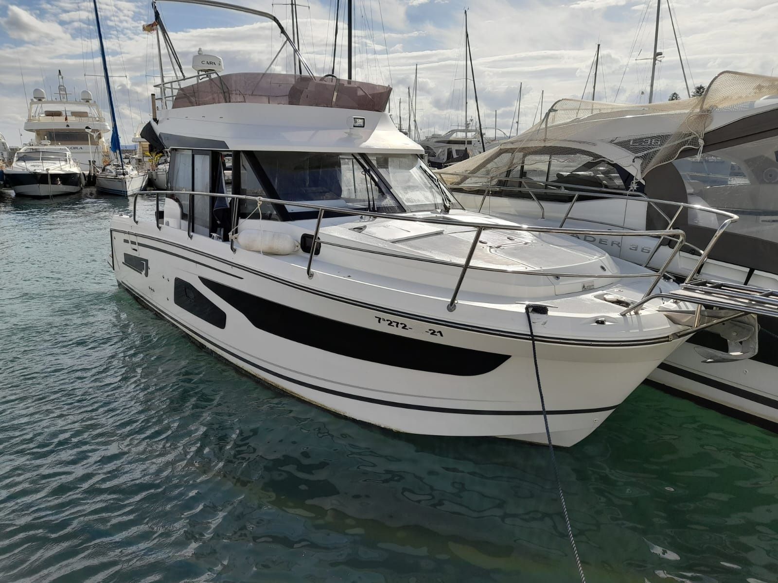 JEANNEAU MERRY FISHER 1095 FLY