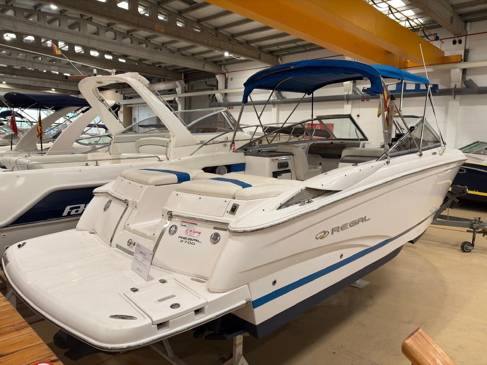 REGAL 2700