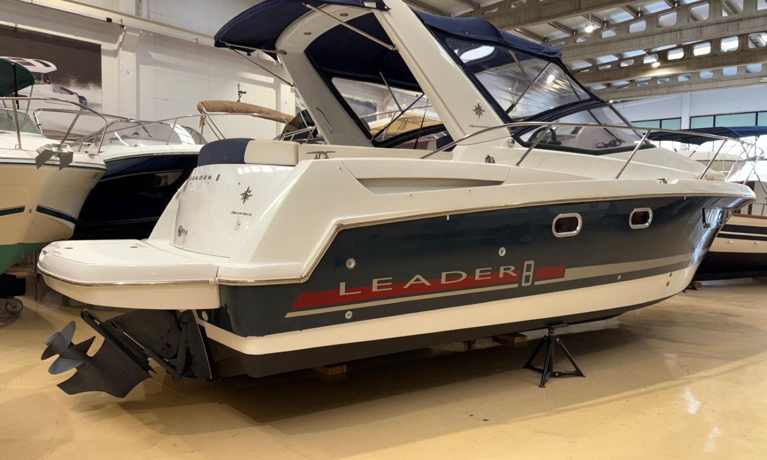 JEANNEAU LEADER 8