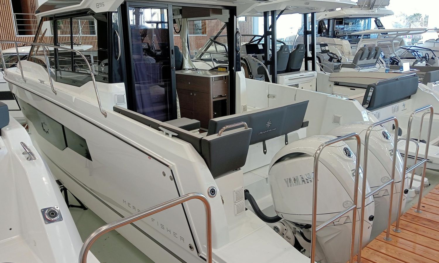 JEANNEAU MERRY FISHER 895 Serie 2