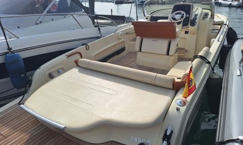 INVICTUS 280 CX