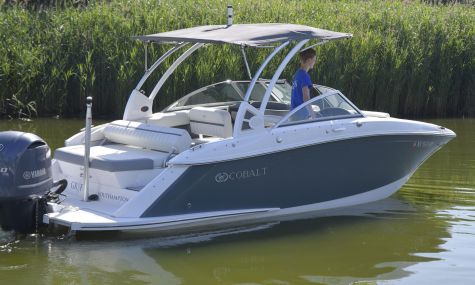 La imágen es ilustrativa, no corresponde a la unidad expuesta.