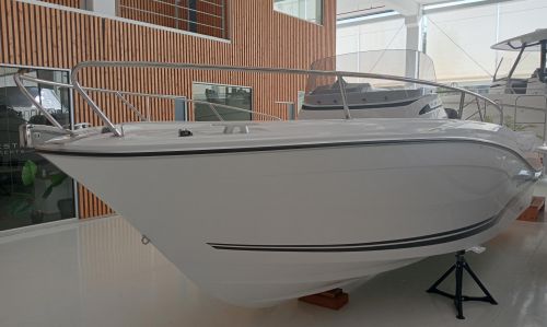 JEANNEAU CAP CAMARAT 6.5 CC SERIE 3