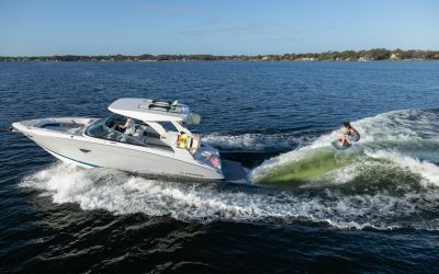 Regal LS9 Surf - Ultimate