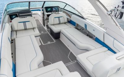 Regal LS9 Surf - Ultimate