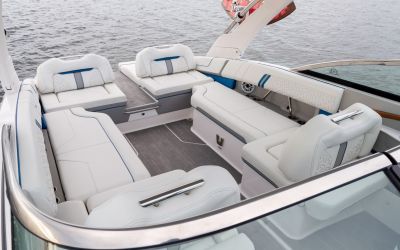 Regal LS9 Surf - Ultimate