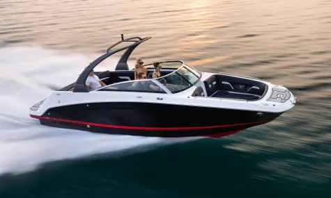 Four Winns HD5 Surf Pack