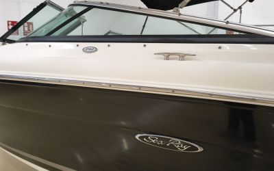 SEA RAY 240 SUN SPORT