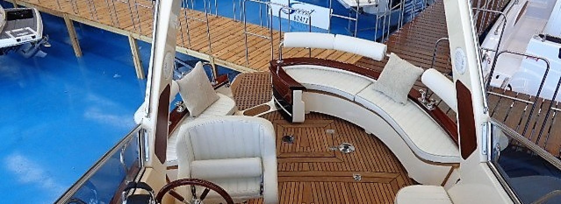 AMPLIAMOS NUESTRA OFERTA CON EL CANTIERE GOZZO POSITANO