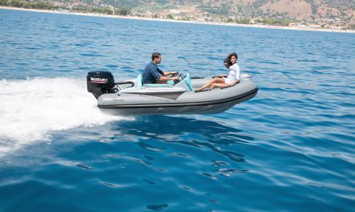 Ranieri Cayman One Luxury Tender