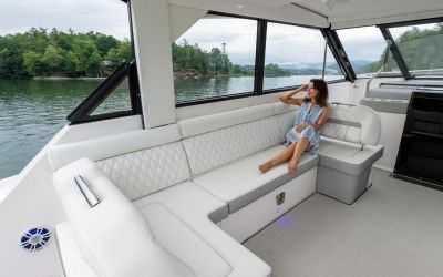 Regal 36 Grande Coupe