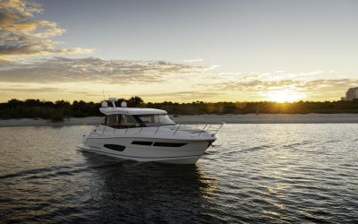 Regal 38 XO
