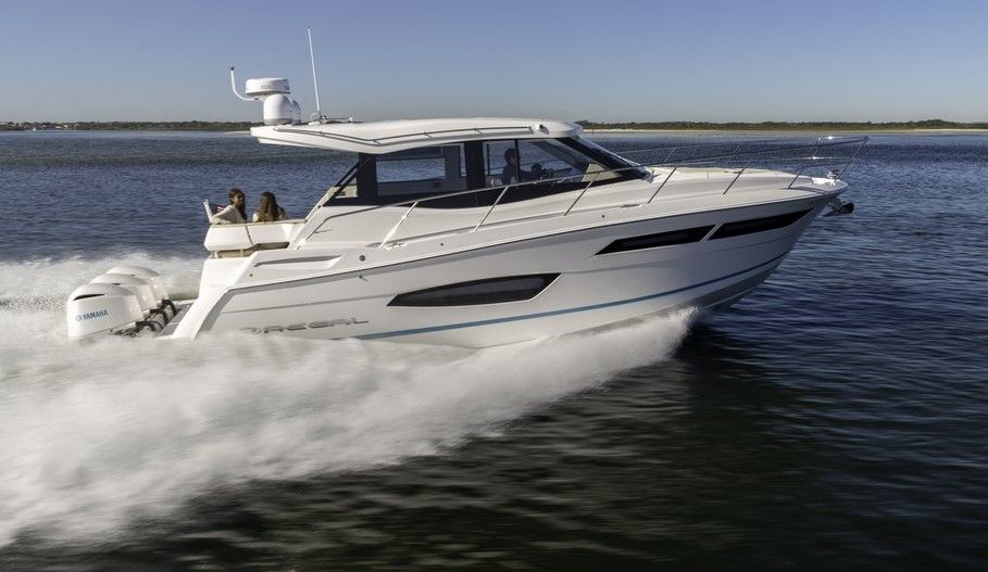 Regal 38 XO