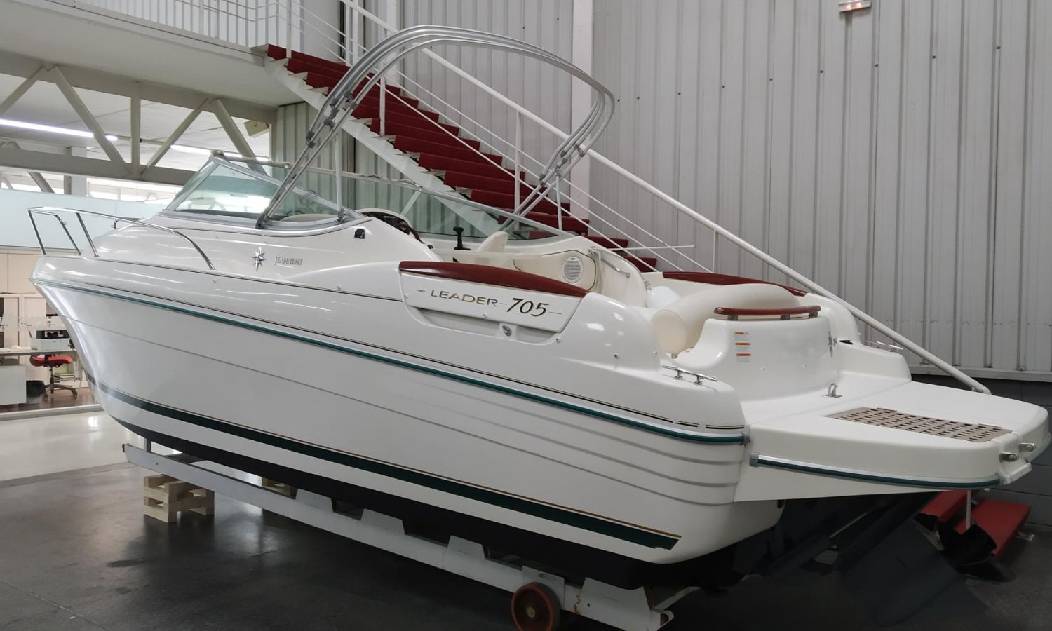 JEANNEAU LEADER 705