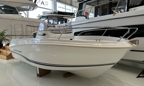 JEANNEAU CAP CAMARAT 5.5 CC SERIE 2